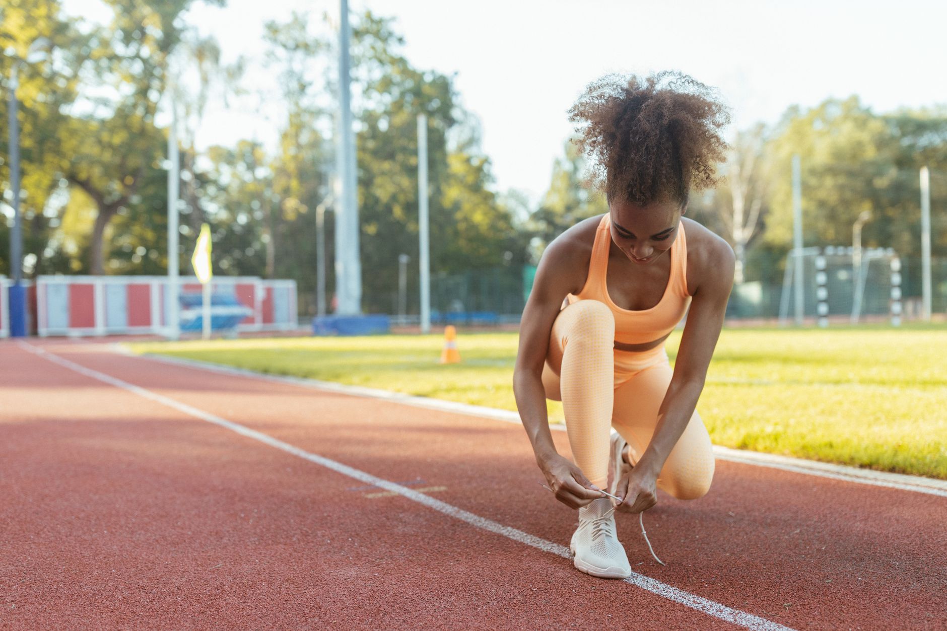 Runner training outdoors for Best route-aware running apps for maps, segments, and review.