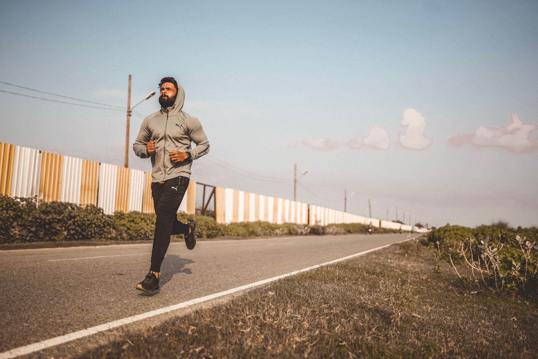 Runner training outdoors for Best run-walk training plan app for building consistency.